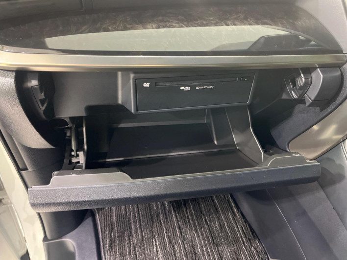2022 Toyota Alphard Hybrid 6AA-AYH30W (UW-6a3603a0a7be7)[5]