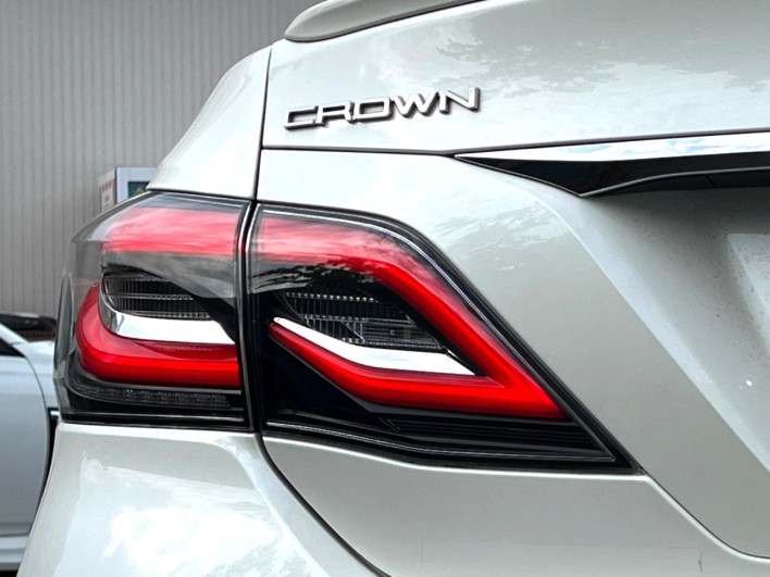 2019 Toyota Crown Hybrid 6AA-AZSH20 (UW-6a3603a3b2240)[20]