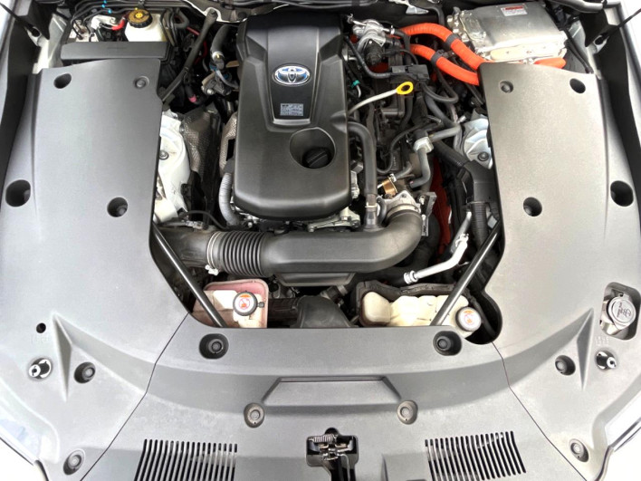 2019 Toyota Crown Hybrid 6AA-AZSH20 (UW-6a3603a3b2240)[8]