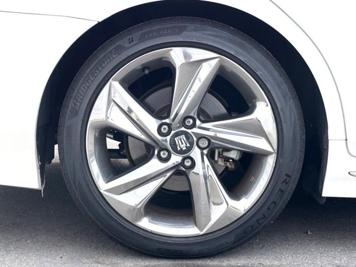 2019 Toyota Crown Hybrid 6AA-AZSH20 (UW-6a3603a3b2240)[6]