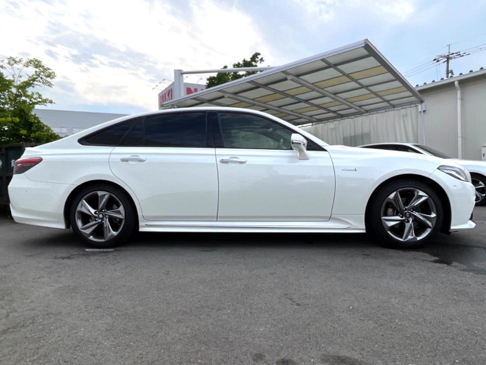 2019 Toyota Crown Hybrid 6AA-AZSH20 (UW-6a3603a3b2240)[28]