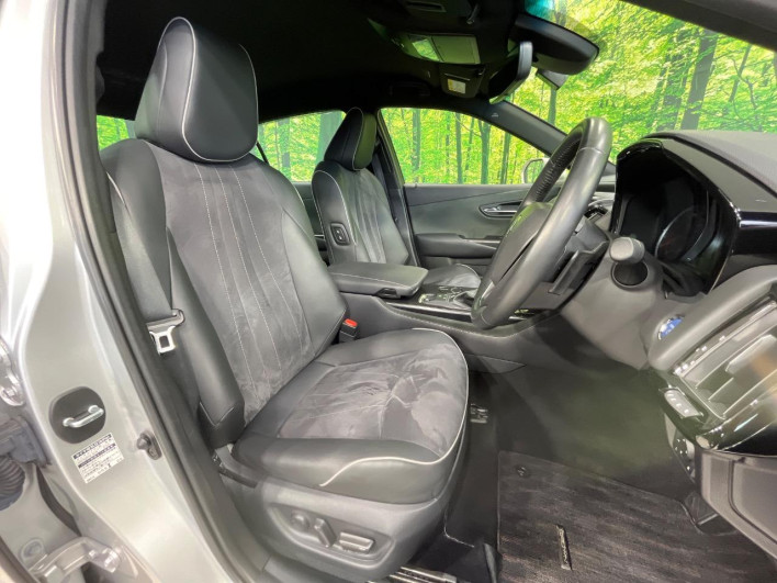 2019 Toyota Crown Hybrid 6AA-AZSH20 (UW-6a3603a3dd6c6)[24]