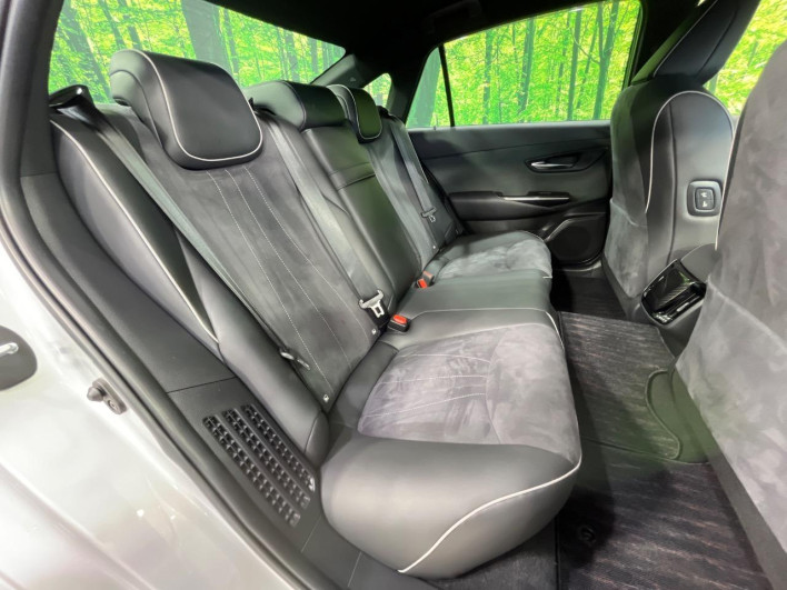 2019 Toyota Crown Hybrid 6AA-AZSH20 (UW-6a3603a3dd6c6)[27]
