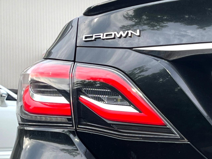 2019 Toyota Crown Hybrid 6AA-AZSH20 (UW-6a3603a50661f)[16]