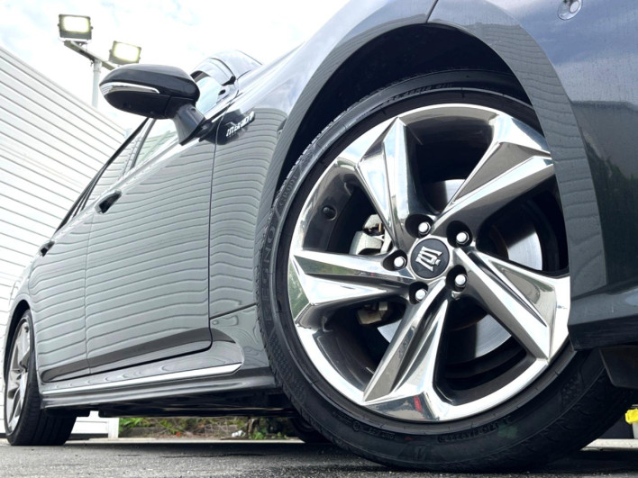 2019 Toyota Crown Hybrid 6AA-AZSH20 (UW-6a3603a50661f)[11]