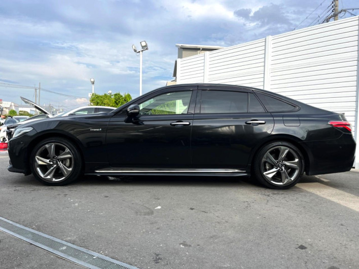 2019 Toyota Crown Hybrid 6AA-AZSH20 (UW-6a3603a50661f)[26]