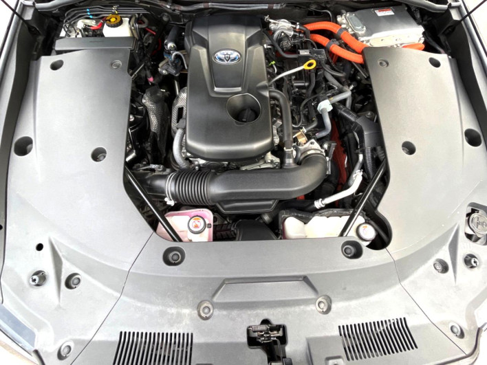 2019 Toyota Crown Hybrid 6AA-AZSH20 (UW-6a3603a50661f)[9]