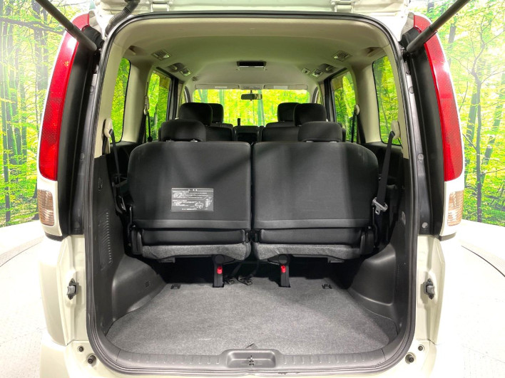 2009 Nissan Serena DBA-CC25 (UW-6a3603c69bc4d)[18]