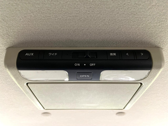 2009 Nissan Serena DBA-CC25 (UW-6a3603c69bc4d)[22]