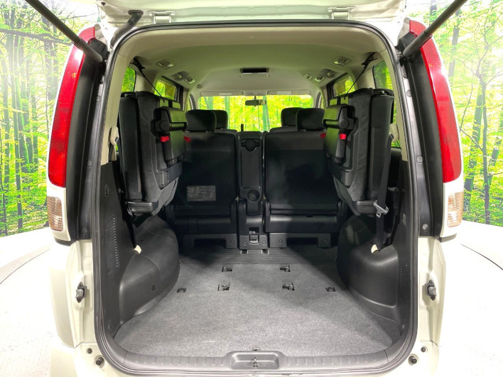2009 Nissan Serena DBA-CC25 (UW-6a3603c69bc4d)[15]