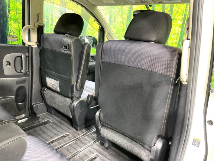 2009 Nissan Serena DBA-CC25 (UW-6a3603c69bc4d)[19]
