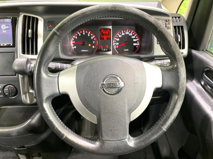 2009 Nissan Serena DBA-CC25 (UW-6a3603c69bc4d)[23]