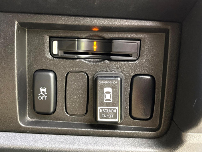 2012 Mitsubishi Delica D:5 DBA-CV5W (UW-6a3603cdf186c)[8]