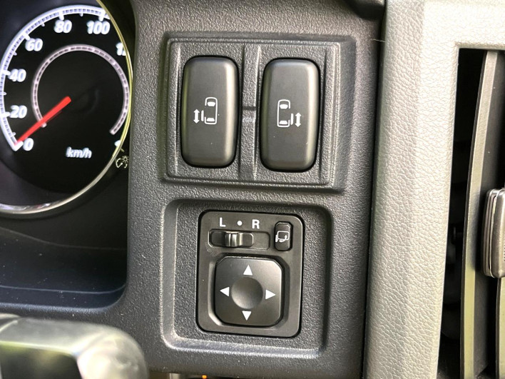 2012 Mitsubishi Delica D:5 DBA-CV5W (UW-6a3603cdf186c)[7]