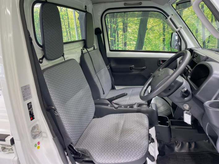 2016 Suzuki Carry Truck EBD-DA16T (UW-6a3603ceb7d39)[27]