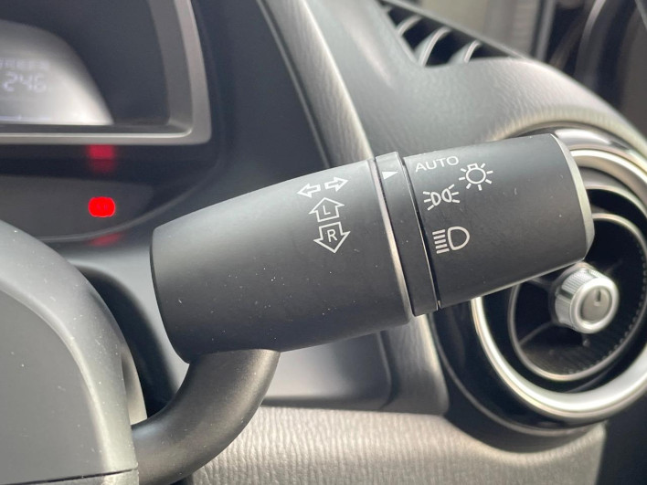 2015 Mazda Demio DBA-DJ3FS (UW-6a3603d262b7d)[25]