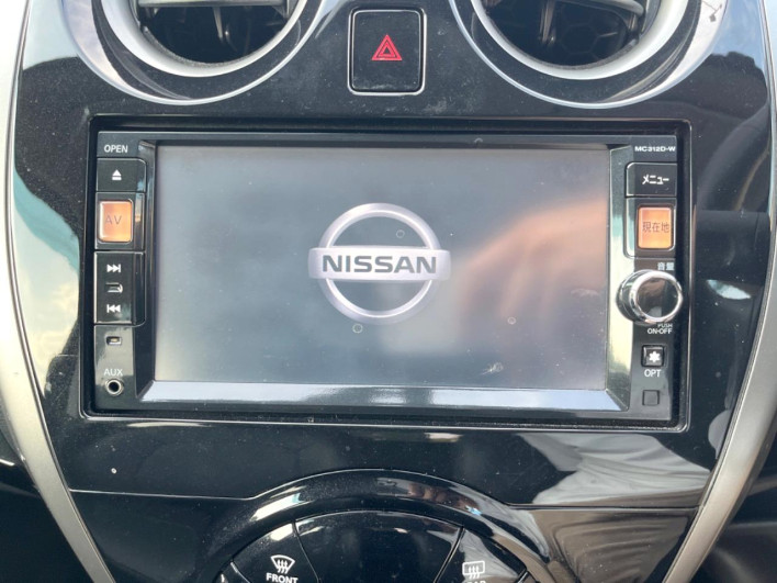 2013 Nissan Note DBA-E12 (UW-6a3603d9e8e81)[24]