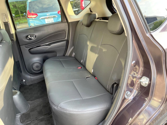2013 Nissan Note DBA-E12 (UW-6a3603d9e8e81)[21]