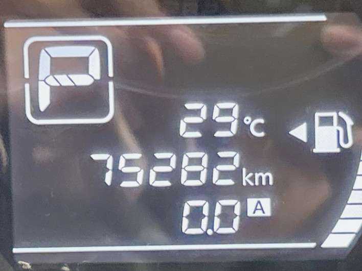 2014 Nissan Note DBA-E12 (UW-6a3603dac8959)[2]