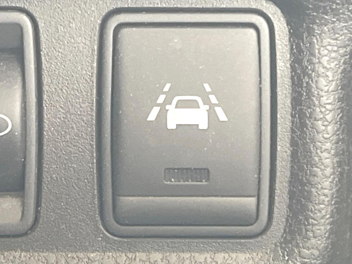 2015 Nissan Note DBA-E12 (UW-6a3603db5a6f1)[7]