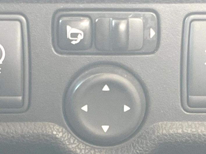 2015 Nissan Note DBA-E12 (UW-6a3603db5a6f1)[5]