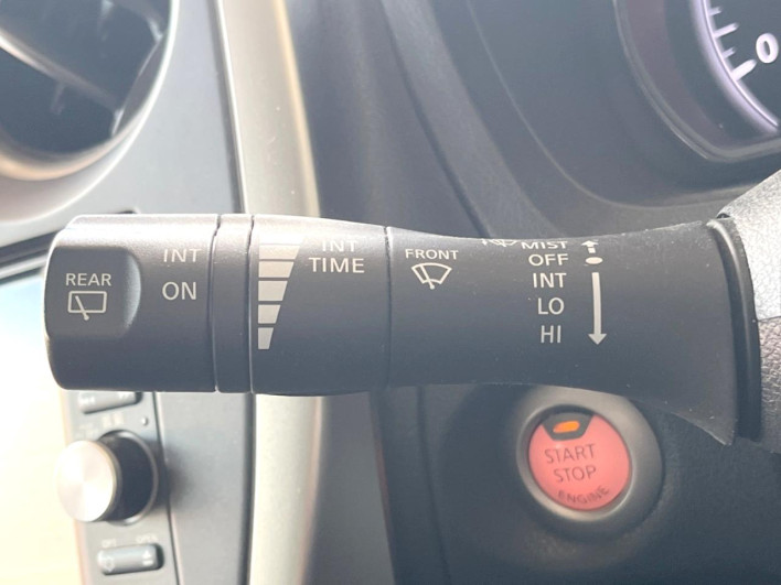 2015 Nissan Note DBA-E12 (UW-6a3603db5a6f1)[19]