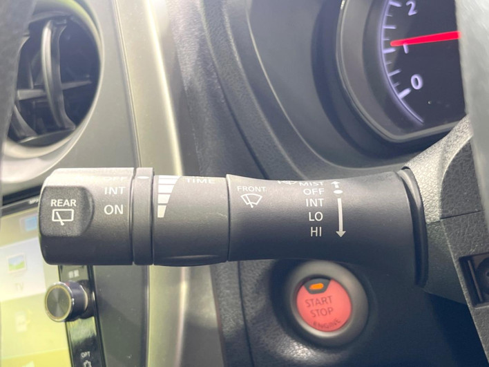 2015 Nissan Note DBA-E12 (UW-6a3603db75dff)[14]