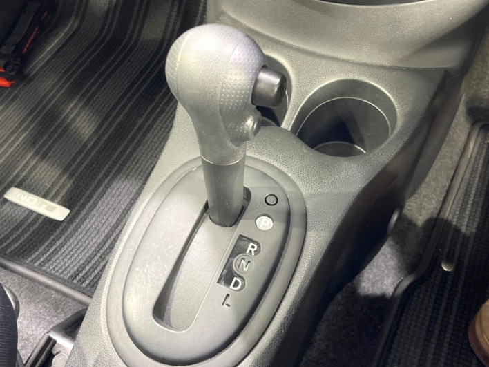 2015 Nissan Note DBA-E12 (UW-6a3603db75dff)[17]