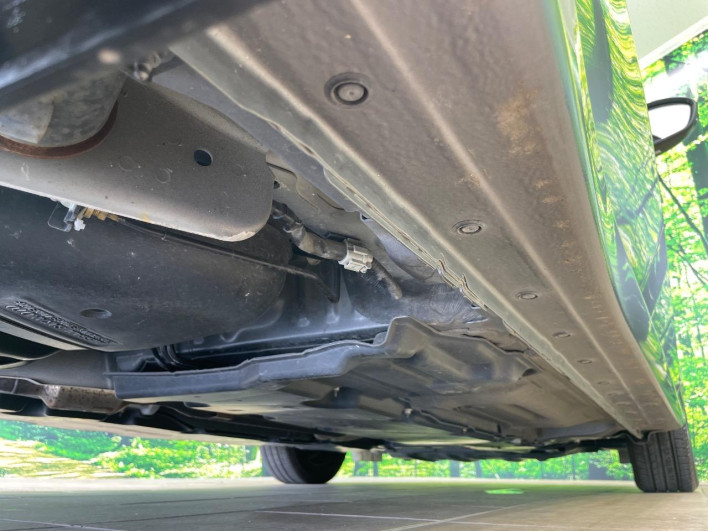 2021 Nissan Note 6AA-E13 (UW-6a3603de31d63)[14]