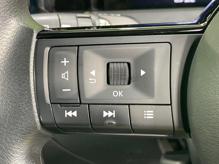 2021 Nissan Note 6AA-E13 (UW-6a3603de31d63)[29]