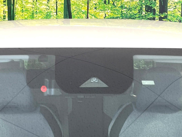 2021 Nissan Note 6AA-E13 (UW-6a3603de3b85b)[13]