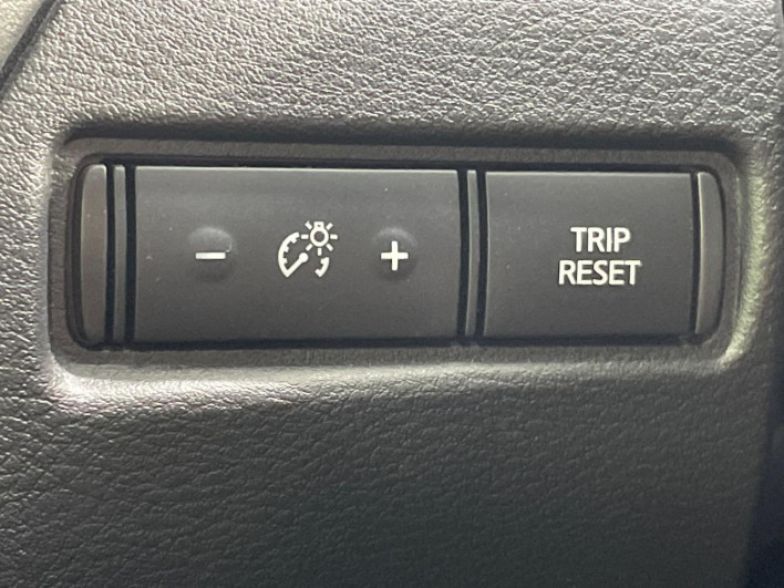 2021 Nissan Note 6AA-E13 (UW-6a3603dec6c55)[16]
