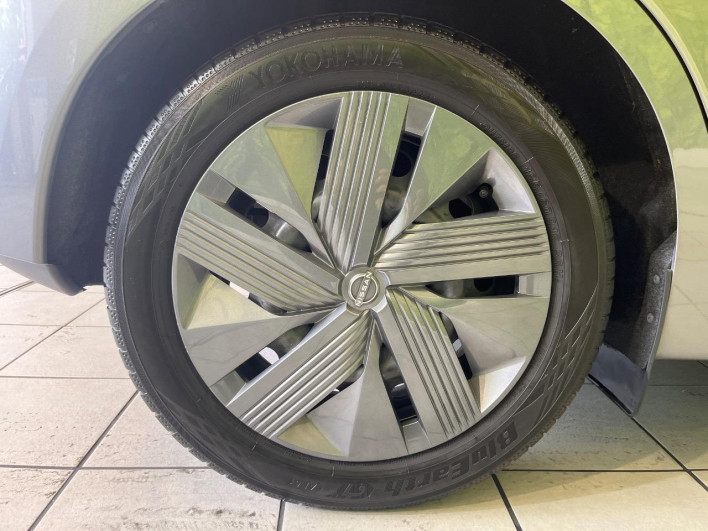 2021 Nissan Note 6AA-E13 (UW-6a3603dfaa47a)[22]
