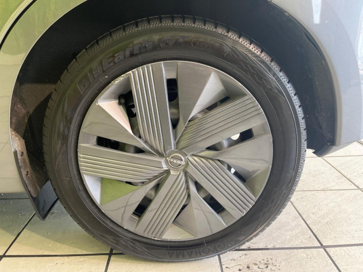 2021 Nissan Note 6AA-E13 (UW-6a3603dfaa47a)[4]