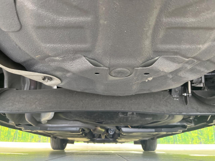 2021 Nissan Note 6AA-E13 (UW-6a3603dfaa47a)[16]