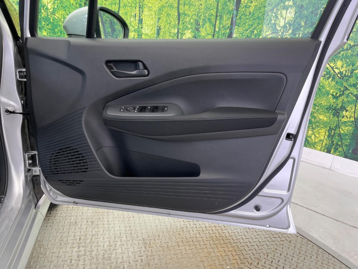 2022 Nissan Note 6AA-E13 (UW-6a3603e0e58bc)[26]
