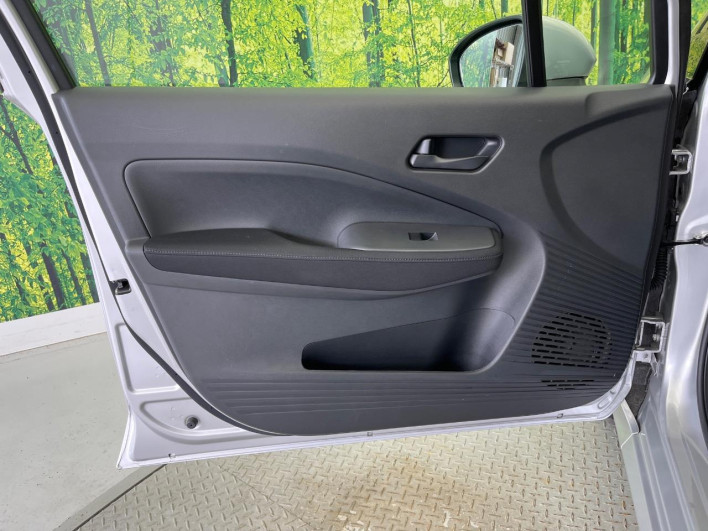 2022 Nissan Note 6AA-E13 (UW-6a3603e0e58bc)[24]