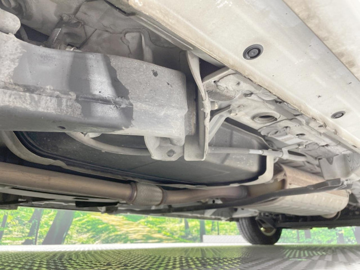 2011 Nissan Serena DBA-FNC26 (UW-6a3603e90f77f)[12]