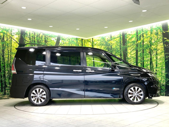 2016 Nissan Serena DAA-GFC27 (UW-6a3603f33431b)[9]