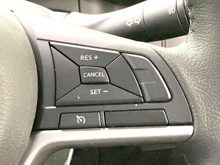 2016 Nissan Serena DAA-GFC27 (UW-6a3603f33431b)[28]