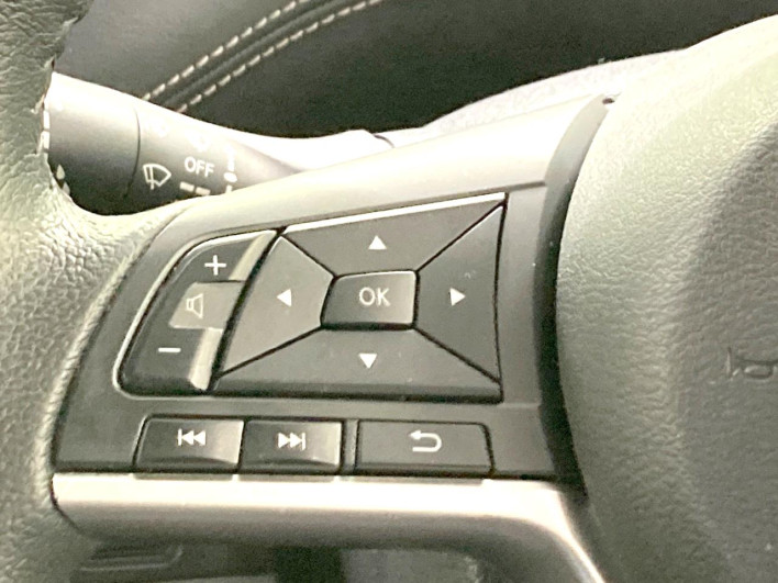2016 Nissan Serena DAA-GFC27 (UW-6a3603f33431b)[27]