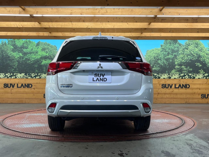2017 Mitsubishi OUTLANDER PHEV DLA-GG2W (UW-6a3603fbf18df)[5]