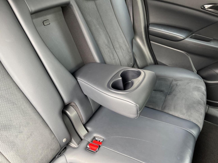 2024 Mitsubishi Eclipse Cross 5BA-GK1W (UW-6a3603fdd58e9)[28]
