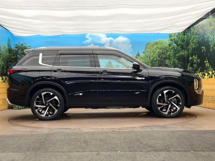2022 Mitsubishi OUTLANDER PHEV 5LA-GN0W (UW-6a3603ffc6eaf)[18]