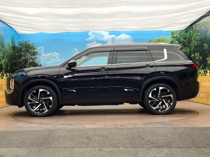 2022 Mitsubishi OUTLANDER PHEV 5LA-GN0W (UW-6a3603ffc6eaf)[22]