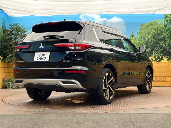 2022 Mitsubishi OUTLANDER PHEV 5LA-GN0W (UW-6a3603ffc6eaf)[19]