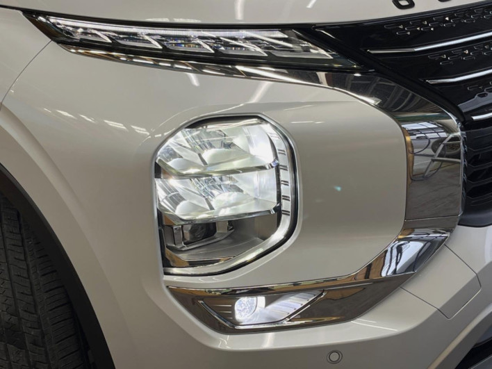 2023 Mitsubishi OUTLANDER PHEV 5LA-GN0W (UW-6a3604005e60d)[14]