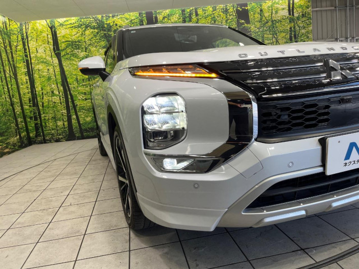 2023 Mitsubishi OUTLANDER PHEV 5LA-GN0W (UW-6a3604006eba5)[13]