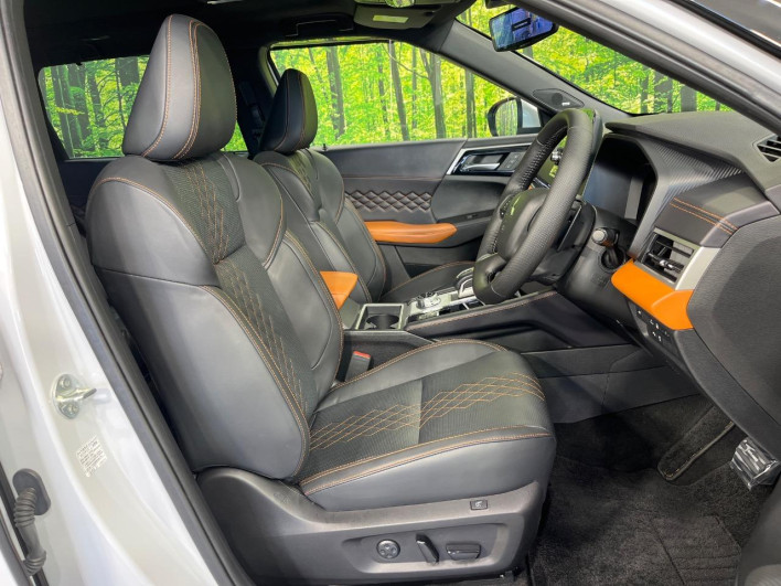 2023 Mitsubishi OUTLANDER PHEV 5LA-GN0W (UW-6a3604006eba5)[22]