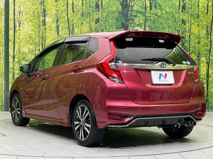 2017 Honda Fit Hybrid DAA-GP5 (UW-6a360402a1f6c)[11]